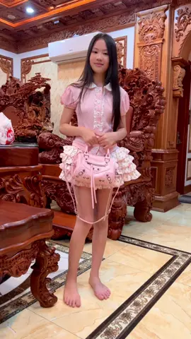 Món quà bất ngờ của mama yêu ❤️@NGÔ KHANH #lênxuhướng❤️ #giadinh #giảitritiktok #giaitritiktok #yêuthương 