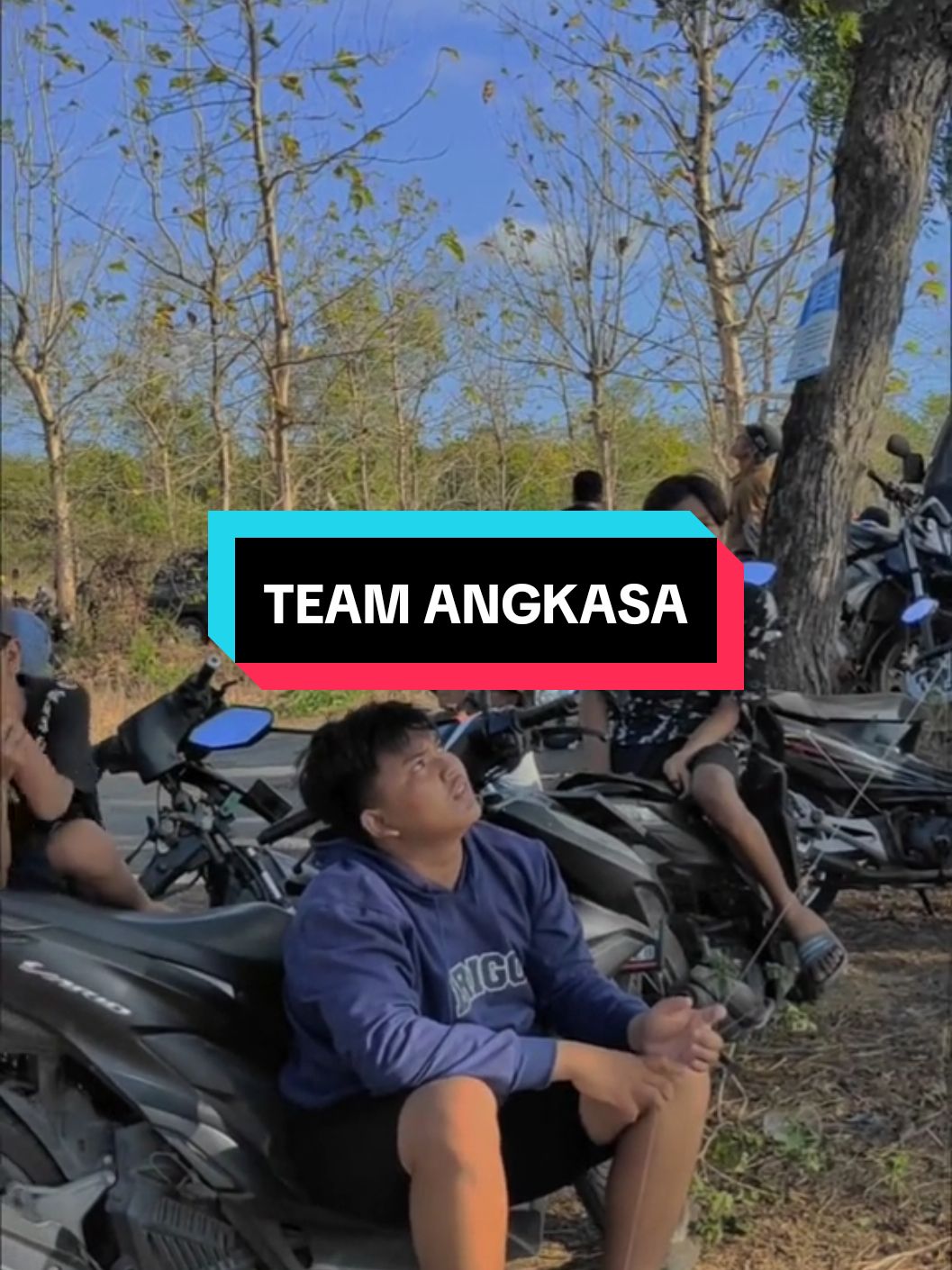 terjadi kecelakan, akibat angin santat#layangankhassumenep #tokancak #layanganmadura #KLSS #angkasa #juluksaronggi 