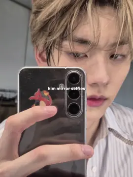 this man had the hottest mirror selca ever 🧎🏻‍♀️ #choisoobin #soobin  ib:@jaz 