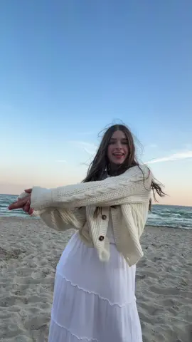 love this song #dancechallenge #fyp #fy #foryou 