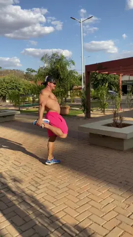 Quando você ta sheipado e te pedem informação 😂 #treino #academia #musculação #viraltiktok 