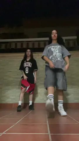 otro con la @Didi<3 #baile #dance #dancer #viral #fyp #parati #españa #bailarina #urbano #streetdance #snoopdogg 