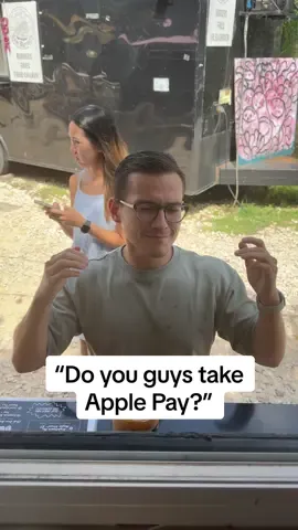 I love when restaurants accept Apple Pay 🙏🏼 📍 @ghoulcoffeecompany  🏷️ #applepay #apple #charlixcx #texas @Charli XCX 