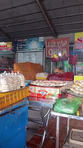 chả lụa Huế Sơn huynh1 kính chúc quý khách nhiều sức khỏe.va nhớ ghé ủng hộ em nhé bán tại khu du lịch chùa chén kiểu sóc Trăng 