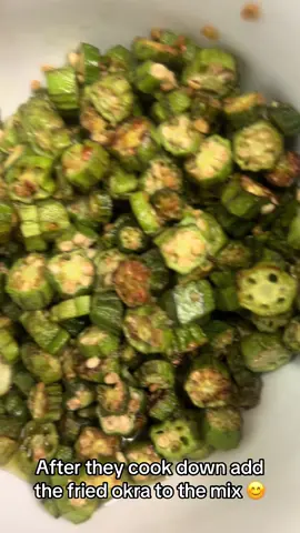 Cook with me. #cooking #zambianwoman🇿🇲🇿🇲 #zambian #zambiantiktok🇿🇲 #okra #friedokra #Recipe 