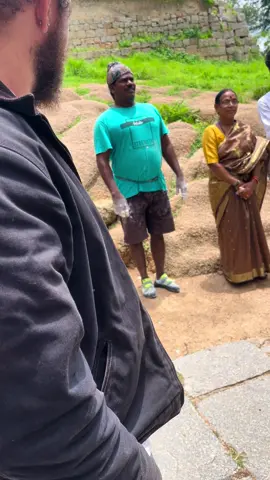 Indian Monkey Man  . . This man climbed up a fortress wall in less than 10 seconds. Jyotji Raj is also known as the Monkey Man, he uses his climbing abilities to help people who are stuck #jyothi #fyp #climber #superhuman 
