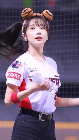 아무노래에 '삐끼삐끼' 그자체 이주은[李珠珢](Lee Ju-Eun)치어리더#李珠珢 #leejueun 