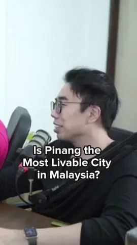 KL people think - can we live in Penang? 🤔 🏝️  . Full podcast link in bio 🔗  . #ycs #yumchasessions @vfo #veryfastone #penang #malaysia #tourismmalaysia 