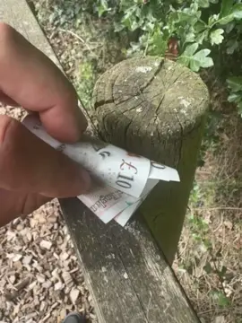 We go again! Whi knows where this cash is stashed? Good luck guys! Please dm me if you found it… tag you’re freinds lets go get it. #lincoln #boston #peterborough #nottingham #park #outside #ukcountryside 