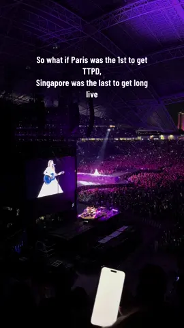 hearing long live and seeing the backdrop of Singapore before it was dropped from future eras your setlist #longlive #taylorswift #taylornation #swiftie #fyp #singapore @Taylor Nation 