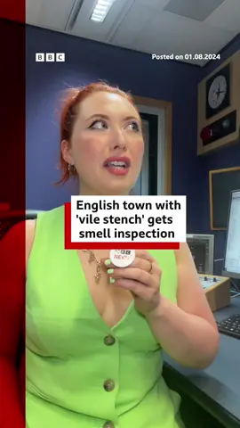 Residents say the smell is making it impossible for them to enjoy everyday life. #Didcot #Oxfordshire #England #Smell #Odour #Landfill #BBCNews