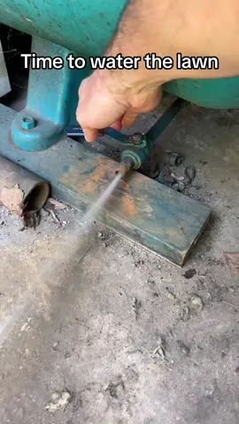 Bit of a moisture problem in the air #tools #aircompressor #garage #cars #automotive #DIY #mechanic #machine 
