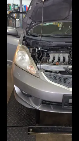 🧐 A/C Compressor Failure. #fyp #trending #repair #auto #automotive