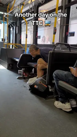 #publictransport #canada #toronto #dailylife #torontolife #torontotiktok #TTC 