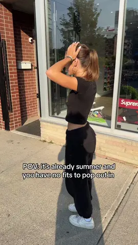 We all know that one person who pops out in the same outfit every weekend😂 tag them👇😂 #fyp #viral 