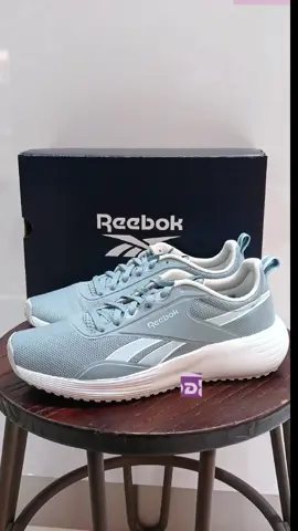 Running Shoes 🏃‍♀️👟🏃‍♀️‍➡️ #Runningshoes #reebok  #tiktokaffiliate #fyp #tiktok 