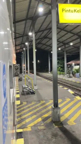 KA MAJAPAHIT MASUK STASIUN KEDIRI #keretaapiindonesia #kai 