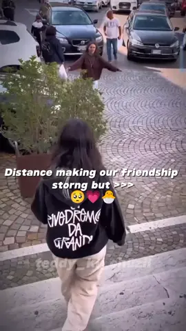 Imysm 😭💗 bachaaa🤌🏻🐣😭🫂💗 follow up @fatimaabaas💓 #Yumi_x_Fati #longdistancefriendship #capcut #fypシ #fypシ゚viral #fyp #foryou #follow #viral #trending 