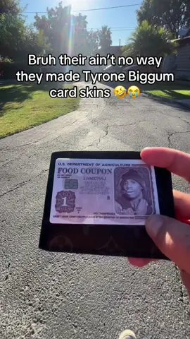 These are wild 😂 #tyronebiggums #tyrone #cardskin #styledcards #tiktokshopfind #tiktokdeals 