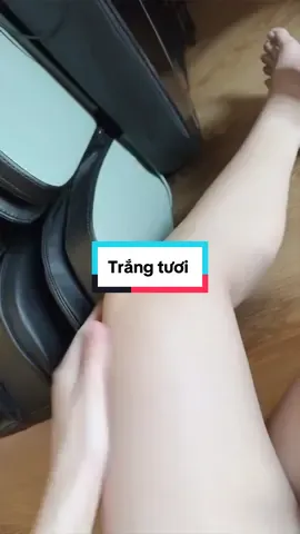 Giải pháp cho làn da tối màu thâm sạm với kem dưỡng làm trắng da body ban đêm chứa 𝟑% 𝐓𝐫𝐚𝐧𝐞𝐱𝐚𝐦𝐢𝐜 𝐀𝐜𝐢𝐝 được kết hợp cùng các hoạt chất độc quyền nhà KMBEAUTY cho hiệu quả làm trắng mạnh mẽ, ức chế melanin ngay từ gốc mang lại hiệu quả rõ rệt chỉ sau 4 tuần sử dụng. Làn da trắng muốt đều màu hơn không khó khi có em ✨#capcut #xuhuong #xh #kembodytrangda 