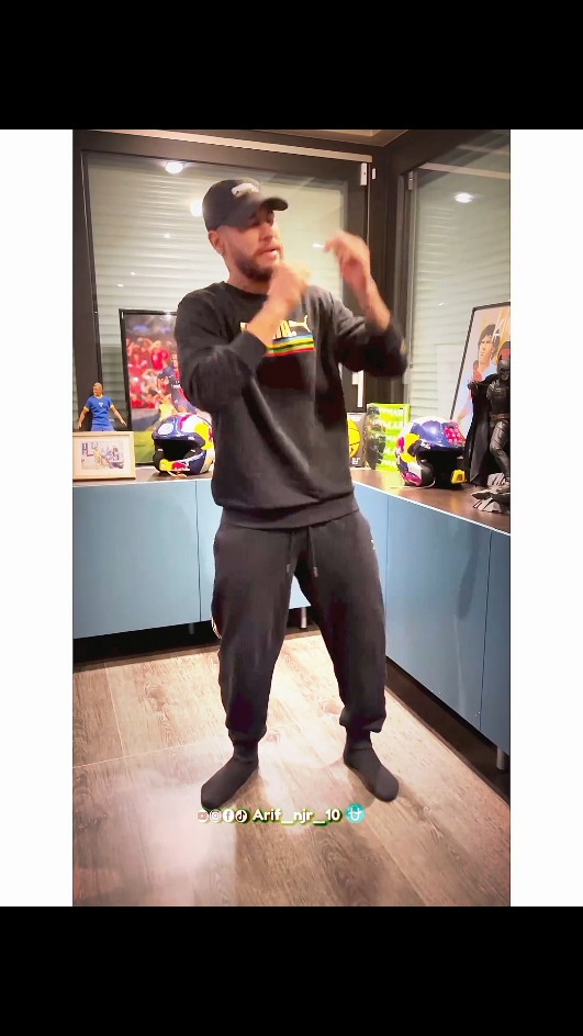 Neymar jr samba dance 🥵💥🇧🇷 #foryoupage #arif__njr_10 #unfrezzmyaccount #foryou #viralvideo @Arif ahmed⛎ @it's Rumon_7 