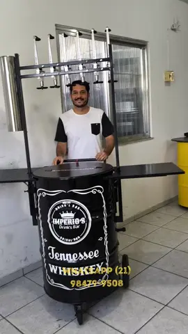 Projeto novo no pedaço! Carrinho do Drink do Carlos @carlosrodrigues5062 , Imperio's Drinks do Rio de Janeiro. Modelo tradicional com 2 mesas laterais e amplo espaço para atendimento e preparação de seus drinks.  #carrinhododrink  #carrinhodebebidas #carrinhocooler  #original #tamborgarage  #empreendedor #negocios  #investimento 