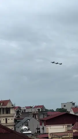 Các chú bay thấp vậy ( việt yên chiều nay ) #kcnvantrungbacgiang #kcnquangchau #kcndinhtrambacgiang 