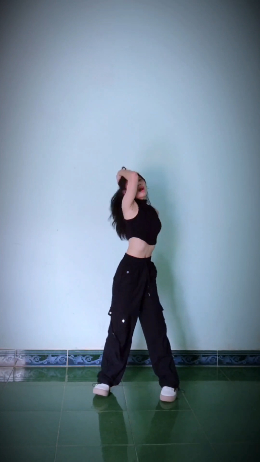 I love this part🌟 baby I'm a Rockstar #Lisa #Rockstar #dancechallenge #kpop2024 #mirrored #xuhuong 