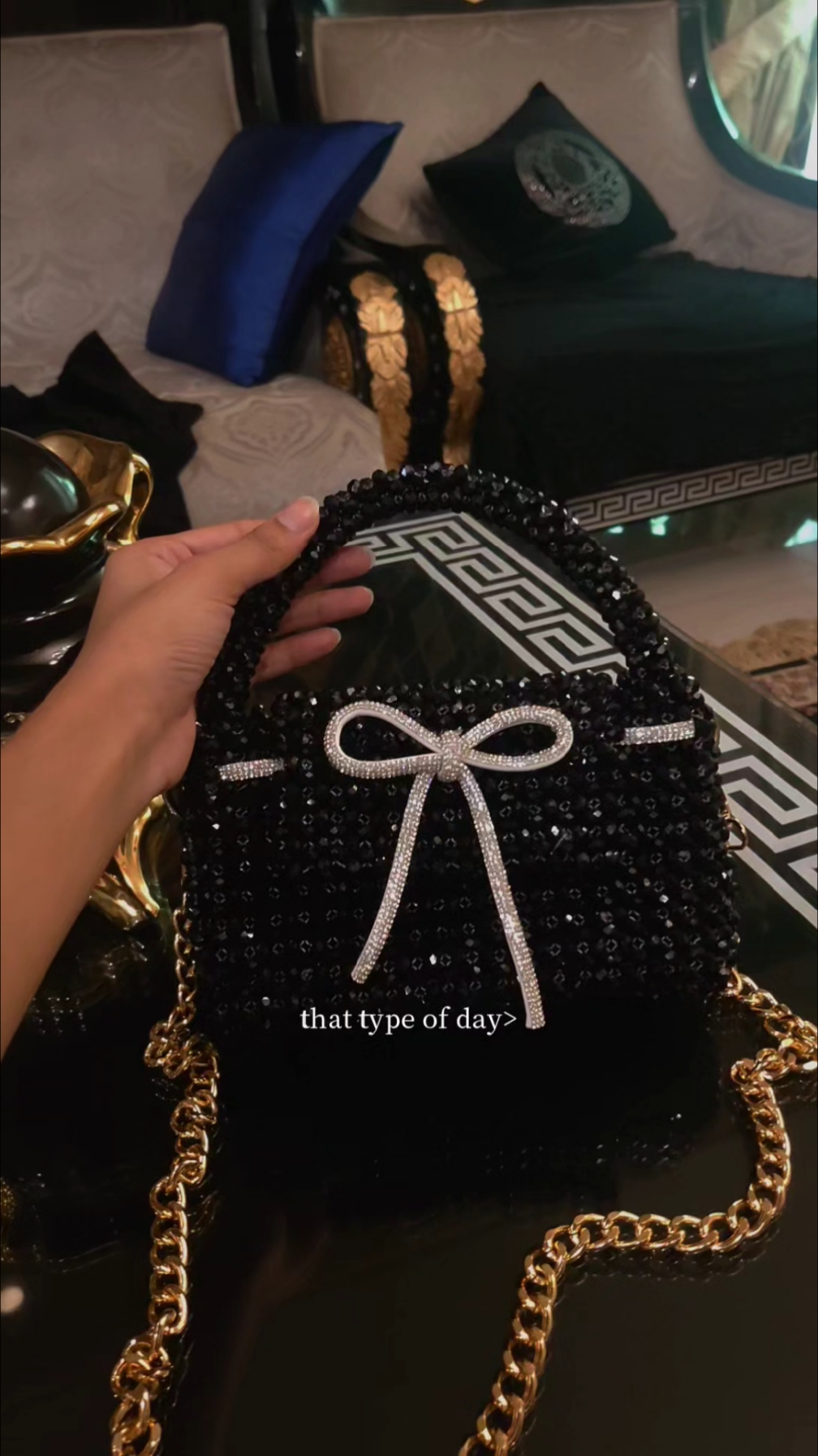 An indispensable classical bag for any event • crystal glass • fits iPhone 15 Pro Max in L size  • included chain Made to order, can be repeated in a different color #beadbag #beadbag #pearlbags #pearlbags #beadbags #handmadebags #foryou #foryoupage #viral #viralvideo #tiktok 