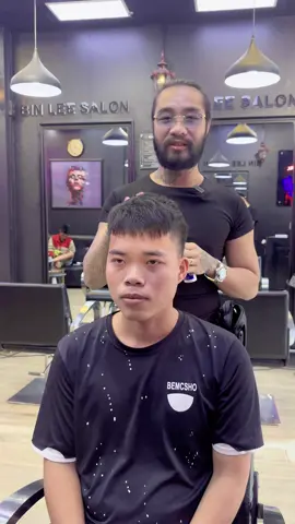 Em thấy mọi người cứ cắt trọc đi xong lăn kim và bôi sẽ dễ hơn. VÀ tiết kiệm hơn 