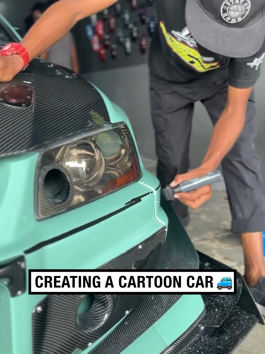 The car looks incredible! 😮‍💨🔥 🎥 @zameerpentbrush  #UNILAD #cars #carsoftiktok #customcars #detailing #carmods #cartoon #art #artist #artistsoftiktok