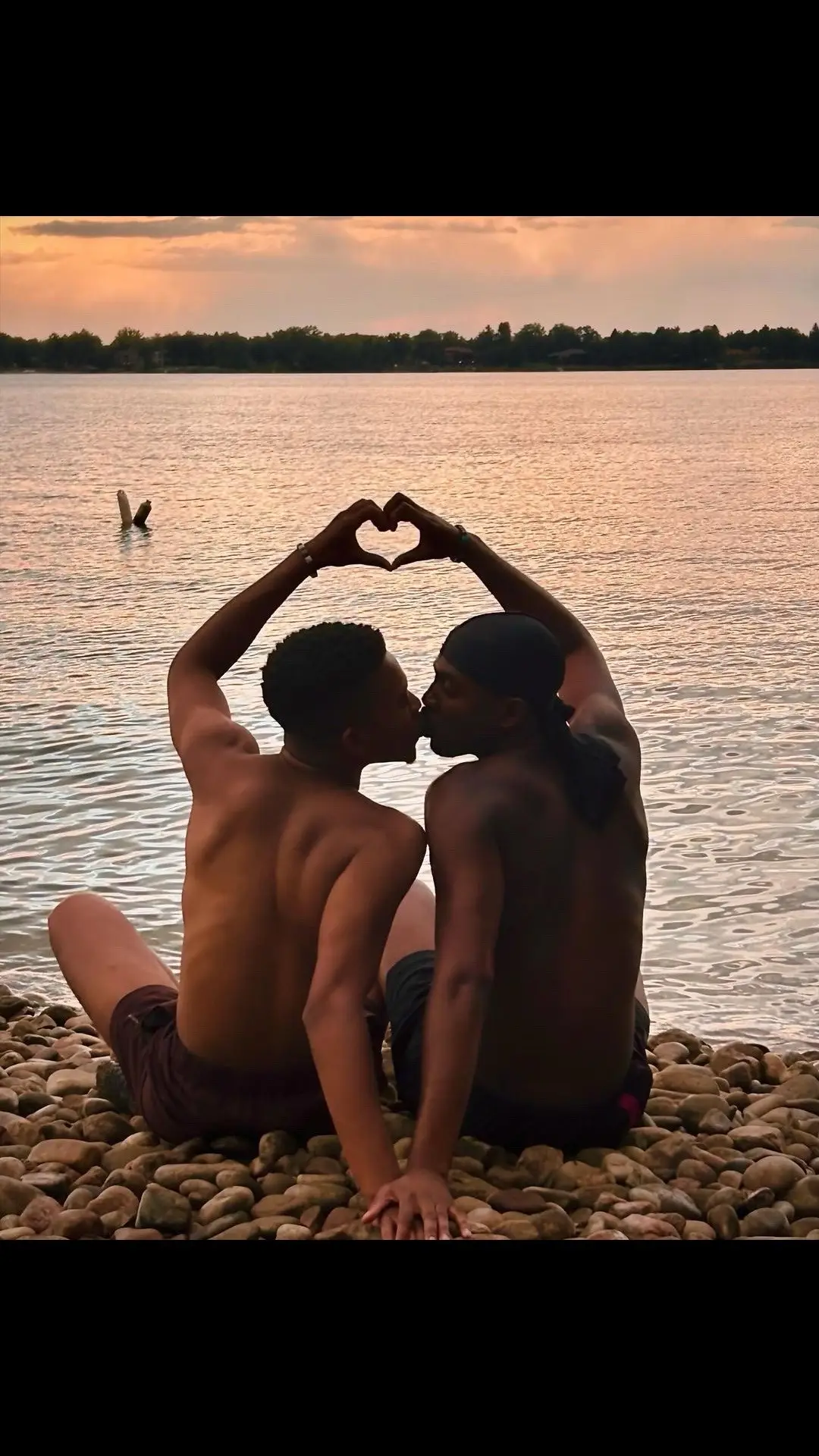 Love in The Summer Time! #blackgaylove #blackqueerlove #blackboyjoy #fyp #queer #blackgaymen #lgbtqia #lovewins #blackgaypride 