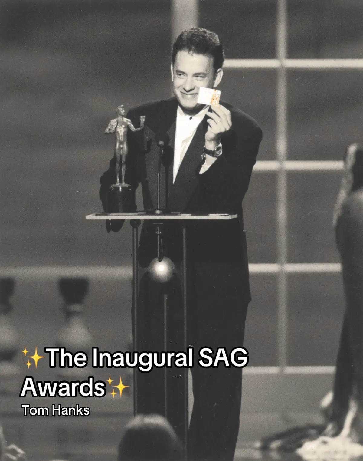 Take a look at some of the photos from the 1st-5th Screen Actors Guild Awards! ✨💖 #sagawards #awardshow #fyp #tbt #tomhanks #jamieleecurtis #johnlithgow #robinwilliams #angelinajolie