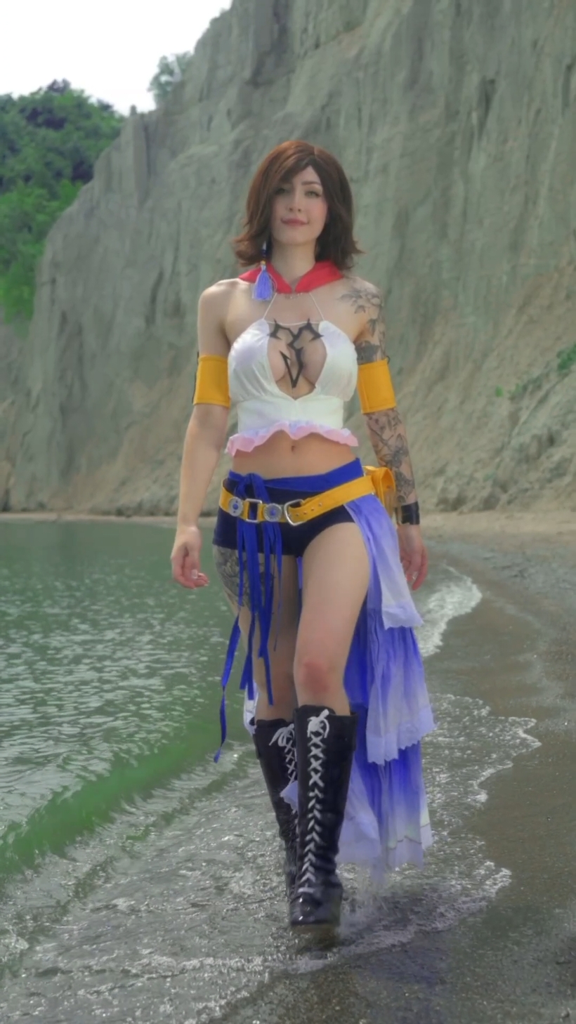 Tidus would never embarrass me, right...?  #yunacosplay #yunafinalfantasy 