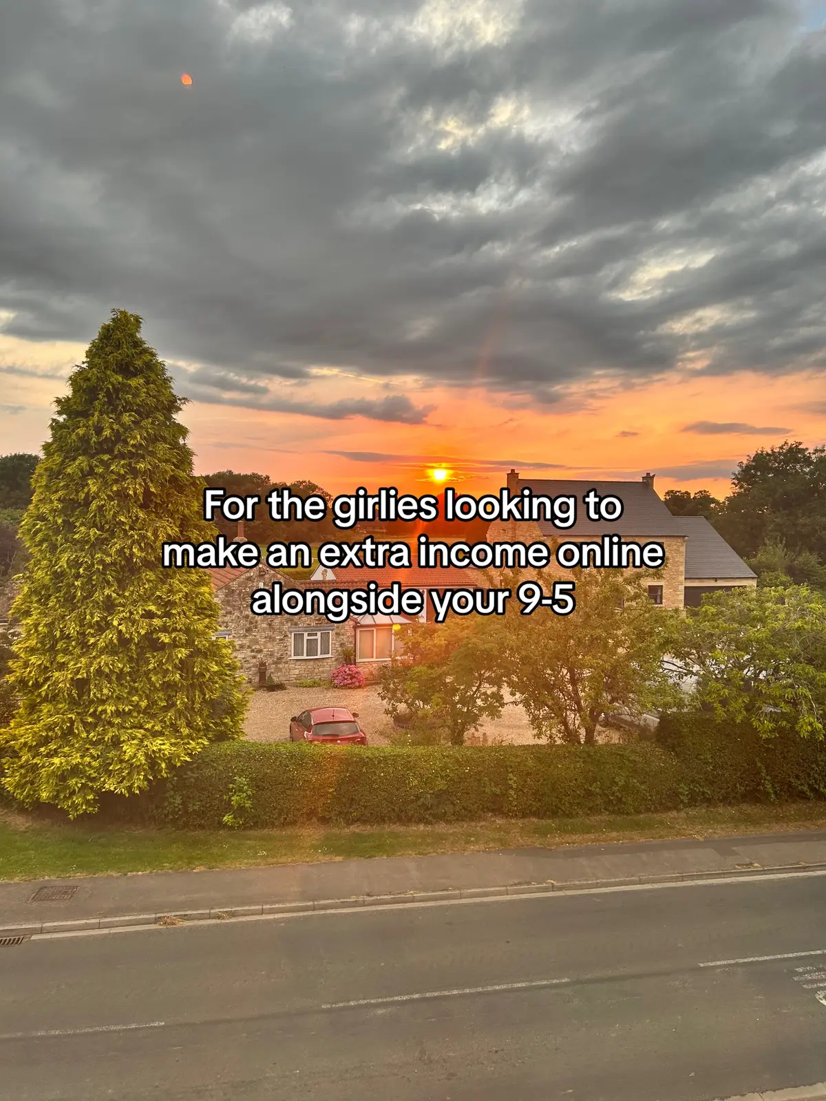 Unfortunately, I know far too many people who are told that they can’t make money onlinea and therefore they are scared to take the leap.  I was the same, until one day I bit the buller and bought a course with MRR which taught me everything I needed to know.  Fast forward to now in two months I have earnt just under £8k and I am looking to help others make money online with passive income.  Comment ‘info’ to learn more 🫶🏼 #sidehustle #passiveincomeonline #onlinebusinessforbeginners 