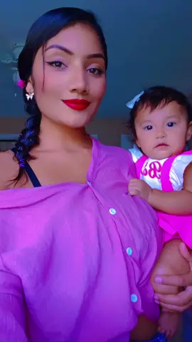 Mi mejor amiga Luci y yo 💘🌸#fypシ゚viral #MomsofTikTok #bebearcoiris🌈 #viral #tiktok #mom 