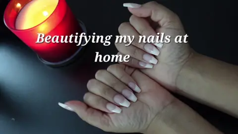 Skip the salon visit and grab  some press ons Nails by @kissproducts 