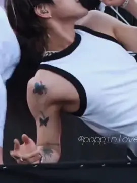 🔝 tattoo on arm and dance on the stage  #ten #tenlee 