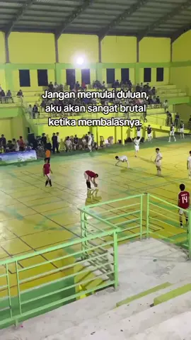 jangan ya dek ya!!#futsalindonesia #futsalplayer #futsalskills #fyp 