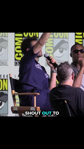 Antony Starr pauses the questions to shout out random fan at convention #homelander #theboys 