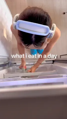 주말 하루동안 먹고 마신 것들 모음집🍋 (breakfast 오타주의,,) 토스트, 오이고추비빔밥, 레몬워터, 수육, 콩국수 #whatieayinaday #주말일상 #브이로그 #홈카페 #DailyRoutine #집순이 #일상 #먹방 #서리태콩국수 #레몬워터 #수육레시피 #whatieattoday 