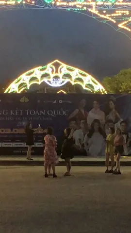 Đêm chung kết hoa hậu Việt Nam 🇻🇳 tại Cẩm Phả - Quảng Ninh #xuhung2024 #hoahaudulichvietnam2024 #anhthoinhannhuong #hoanobenduong #colebennhaulasairemix #quangninh14 