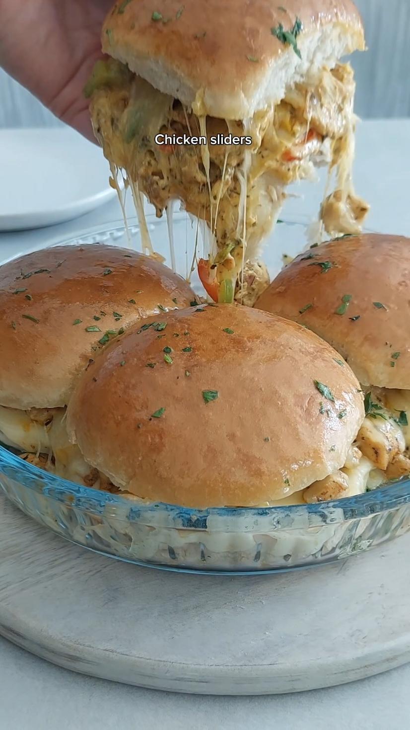 #chickensliders #asmrsounds #EasyRecipe #lunchidea #homemade 