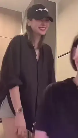 Dancer talaga to si P'Faye 🌻🌻#fayemalisorn #yokoapasra #fayeyoko #blanktheseries #foryoupage #fypシ #CapCut 