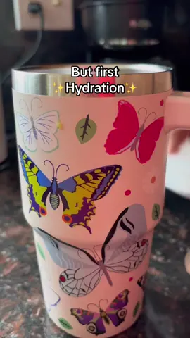 @themumcrew is the BEST tumblr for my toddler as shes always taking my lemon water cup! 🫣 10/10 recommend!!! Comes with 2 different lids! This one is SPILL FREE! My girl LOVES it, and i do too! #themumcrew #tumblersoftiktok #toddlersoftiktok #MomsofTikTok #momfinds #sahm #lemonwater 