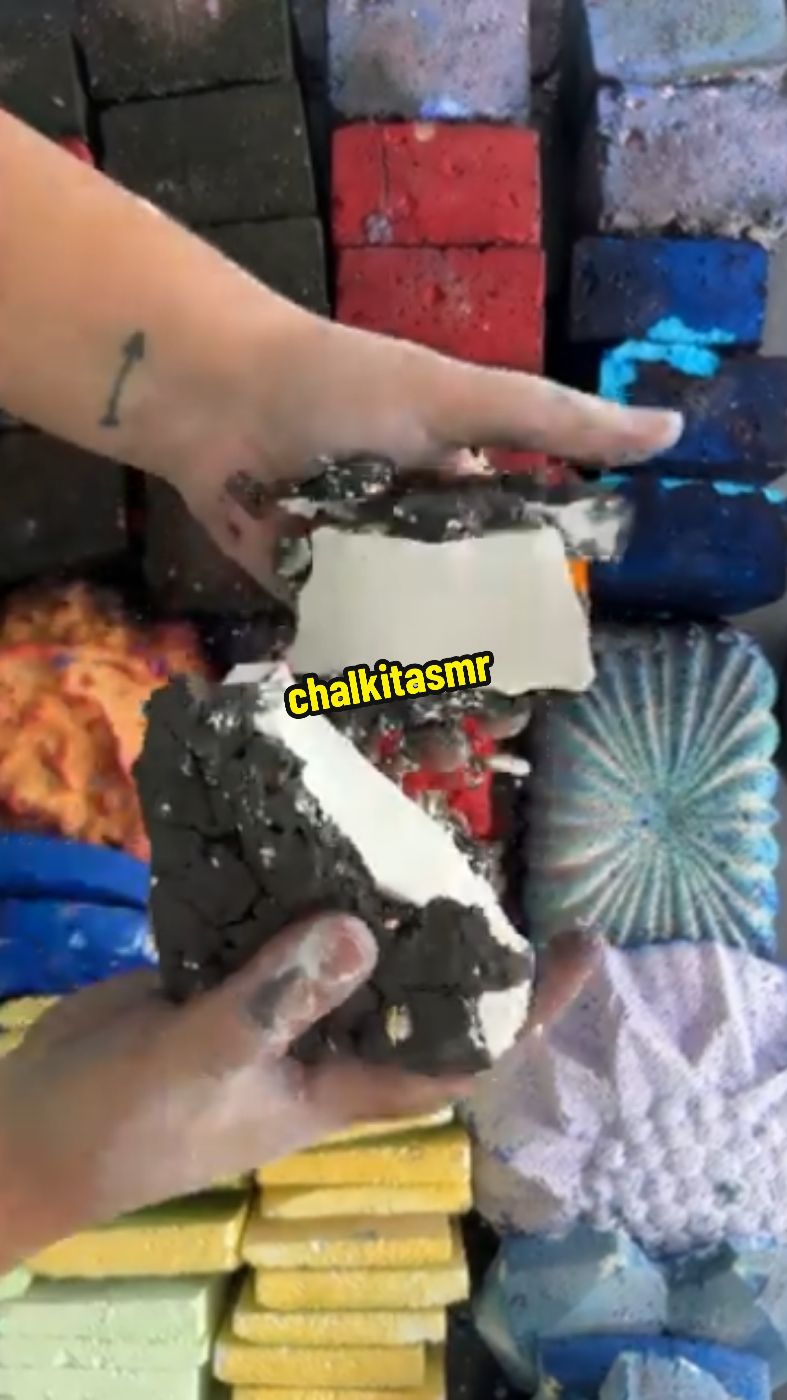 crédit:   chalkitasmr  #asmrsounds #asmrcrushing #ASMR #asmrtiktokps #asmrbakingsodacrushing #crushasmrsound #gymchalkcrush #asmrcommunity #asmrvideo #bakingsodaasmr #asmrbakingsoda #ASMR #asmr #asmrbakingsodacrushing #asmrchallenge #gymchalk #asmrbakingsoda #gymchalk #asmr #satysfyingvideo #crazy #HAPPY #satysfaction #asmrsatisfying #asmrtiktoks 