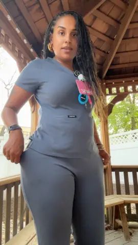 This is for the LADIES AND THE LADIES ONLY🙄 .. At this point #Jaanuu needs to sponsor me 😂 #ScrubLife #NursesOfTikTok #IAmTheContent
