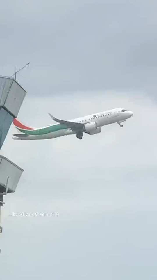 A320neo TU-TSX 🇨🇮  . . . . . . . . . . . . . . . #tiktokcotedivoire🇨🇮 #tiktokcotedivoire🇨🇮tiktok225 #🇨🇮🇨🇮🇨🇮 #cotedivoire🇨🇮 #tiktokcotedivoire🇨🇮🇨🇮🇨🇮 #abidjan225🇨🇮 #kyceflying #aviation #cotedivoire🇨🇮225 @SPOTTER_ KYCEFLYING 