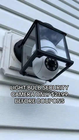 Okkk I love this new security camera from the tiktok shop!! Less than $25 dollars!  #securitycamera #camera #tiktok #tiktokshop #lightbulbcamera #foryou 