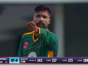 The king 2 over 3 wickets today 🔥🤯#foryoupage #foryou #cricket #viraltiktokvideo #viraltiktokvideo #foryourpage #cricketmatch #viewsproblem #viraltiktok #viral 